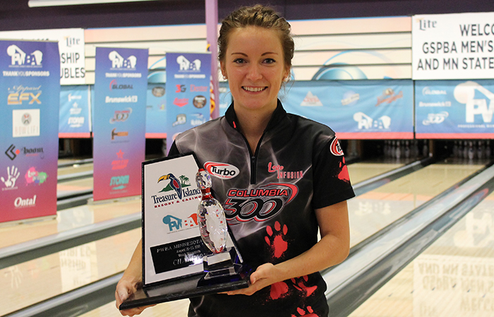 Diana Zavjalova wins the 2015 PWBA Minnesota Open