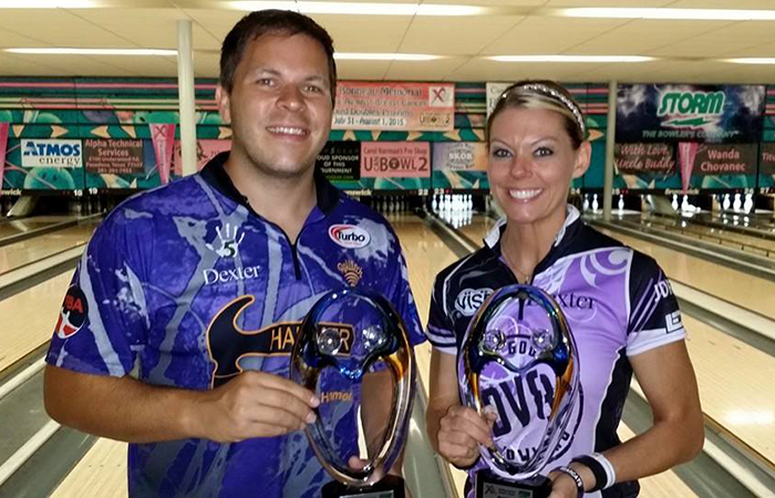 Bill O&#39;Neill and Shannon O&#39;Keefe win the 2015 PBA/PWBA Striking Against Breast Cancer Mixed Doubles