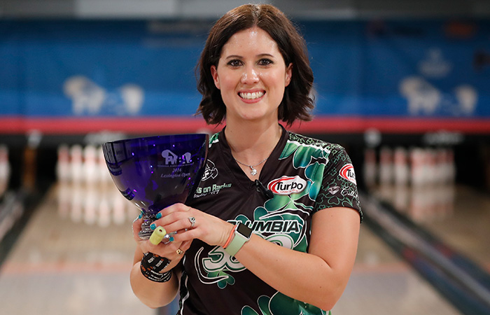 Bryanna Coté wins the 2016 PWBA Lexington Open